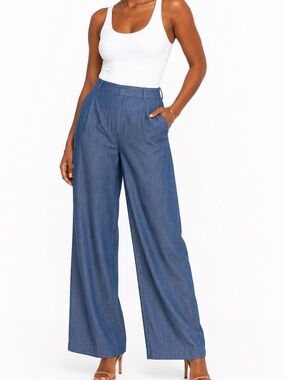 NWT Tommy Hilfiger High-Rise Wide Leg Chambray Jeans/Trousers - Size 14